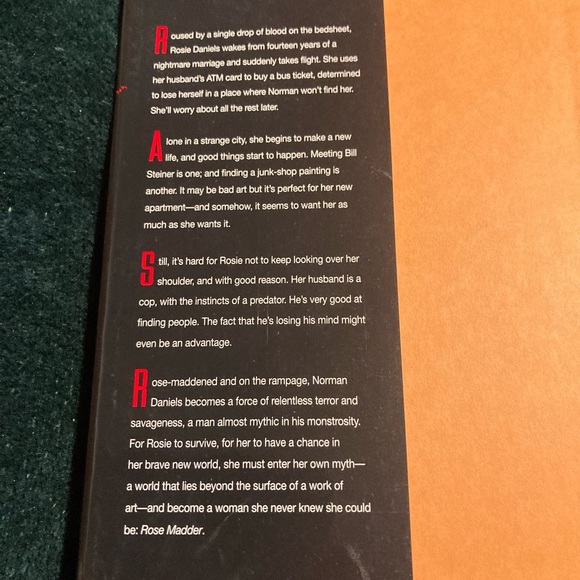 Rose Madder is a horror/fantasy novel by American writer Stephen King. - Picture 4 of 4